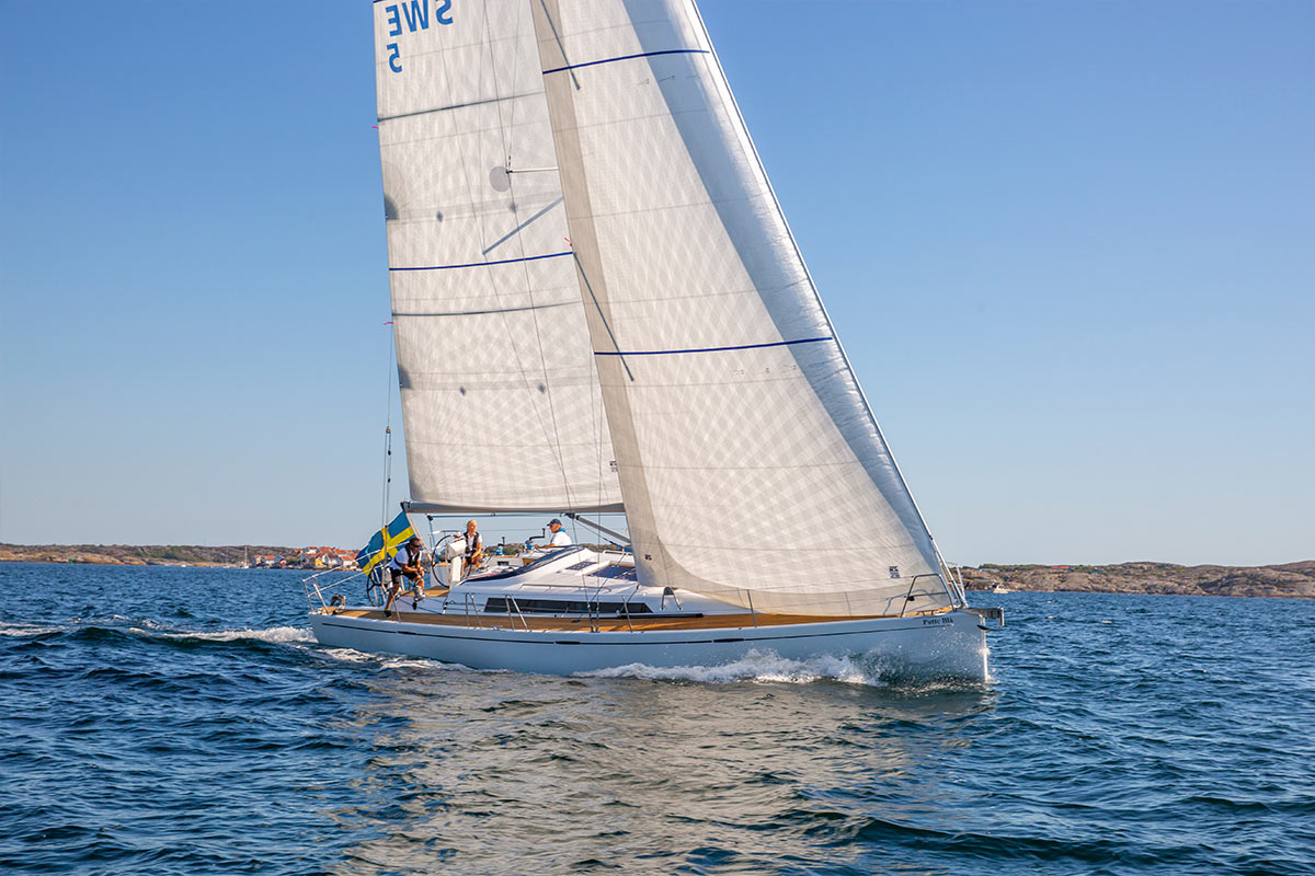 arcona-435-cruiser-racer-yacht