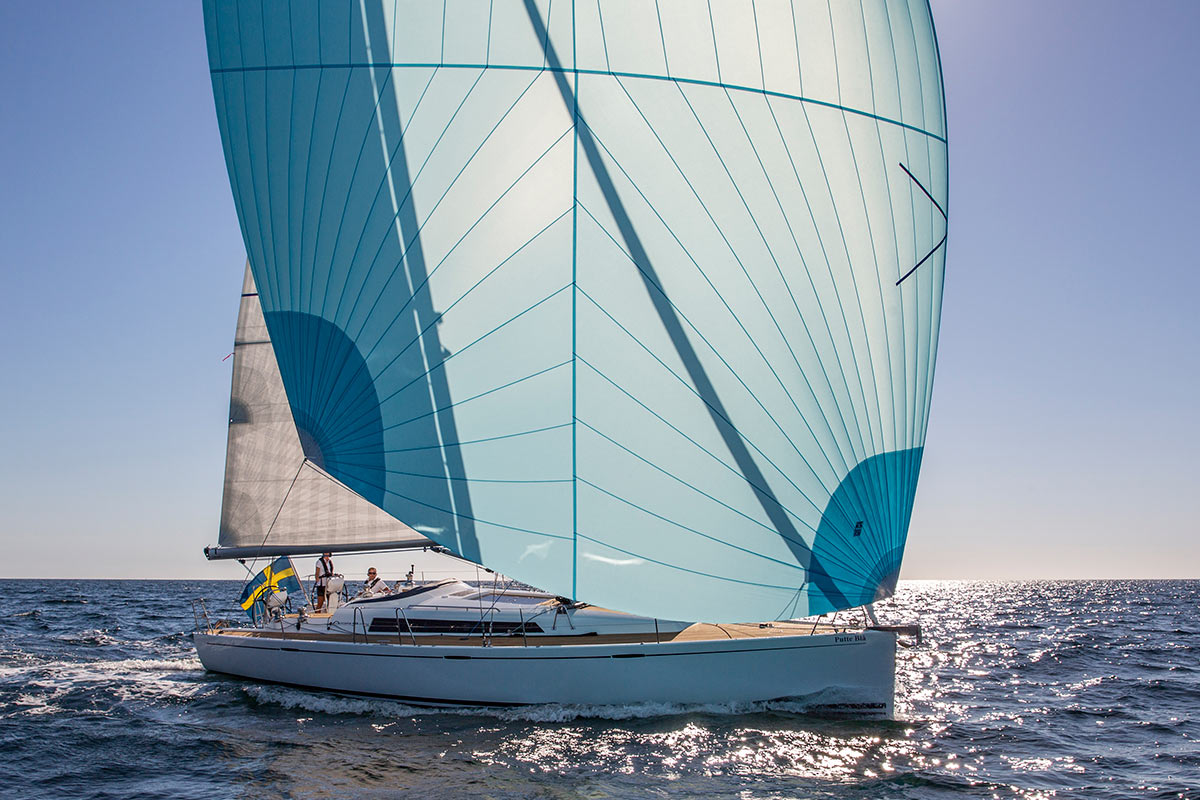 arcona-435-in-full-sail