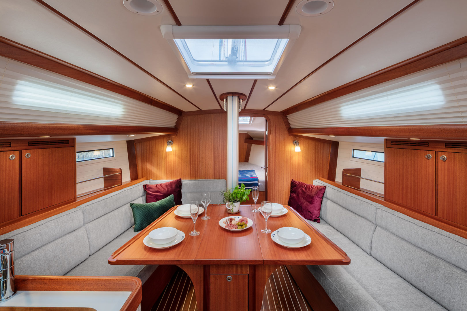 arcona_345__c0a3580web_ppoint_mm_hd-1620x1080