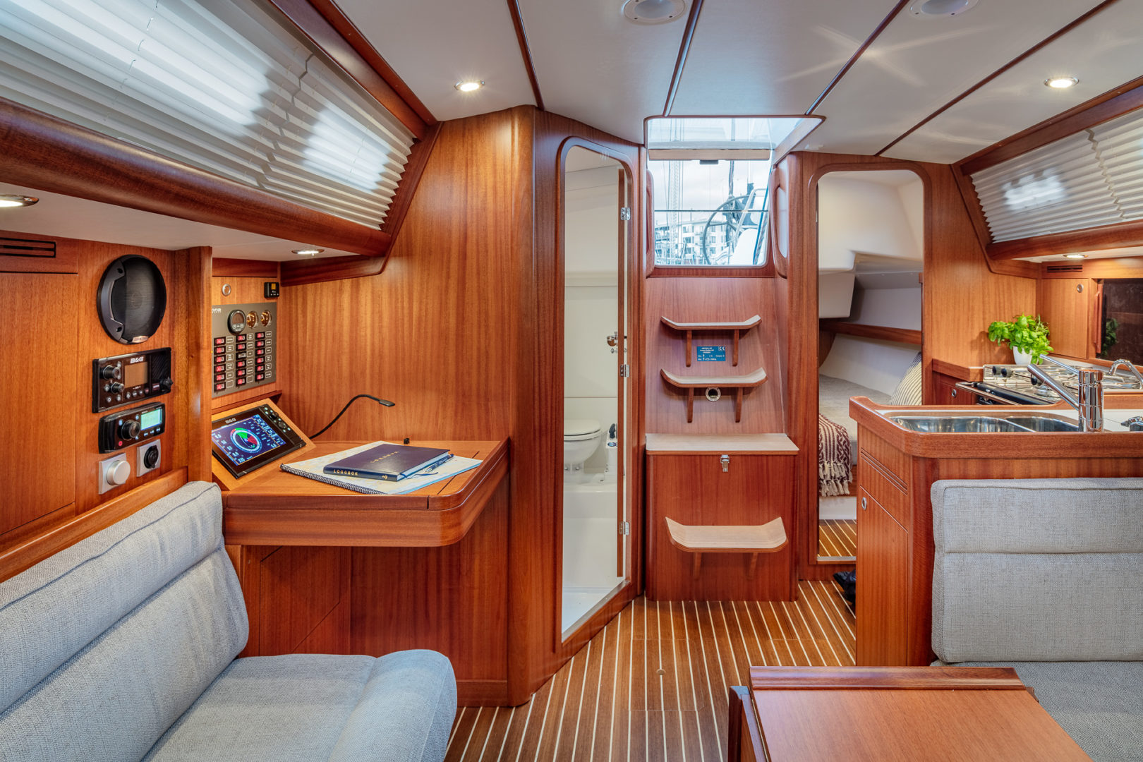 arcona_345__c0a3694web_ppoint_mm_hd-1620x1080