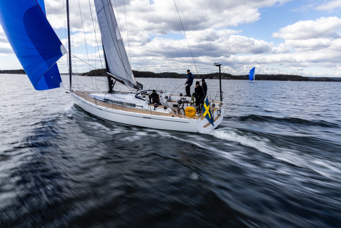 trygg_arcona_-465_carbon_jungfru_apr_21_217