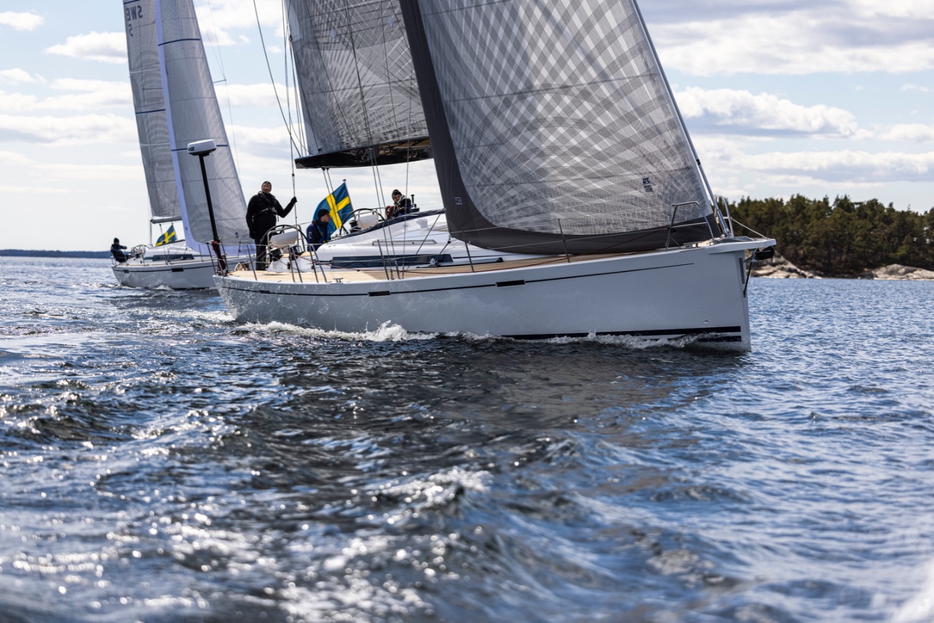 trygg_arcona_-465_carbon_jungfru_apr_21_570